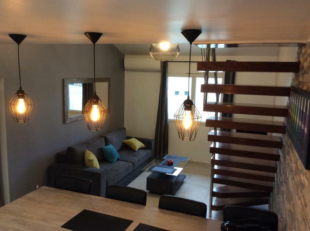 Appartement De Vacances Au 1Er Etage 45M2 アンティーブ エクステリア 写真