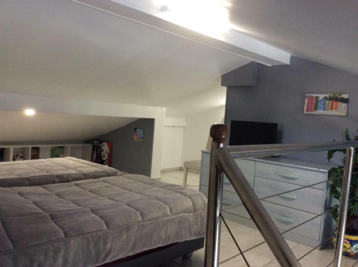 Appartement De Vacances Au 1Er Etage 45M2 アンティーブ エクステリア 写真